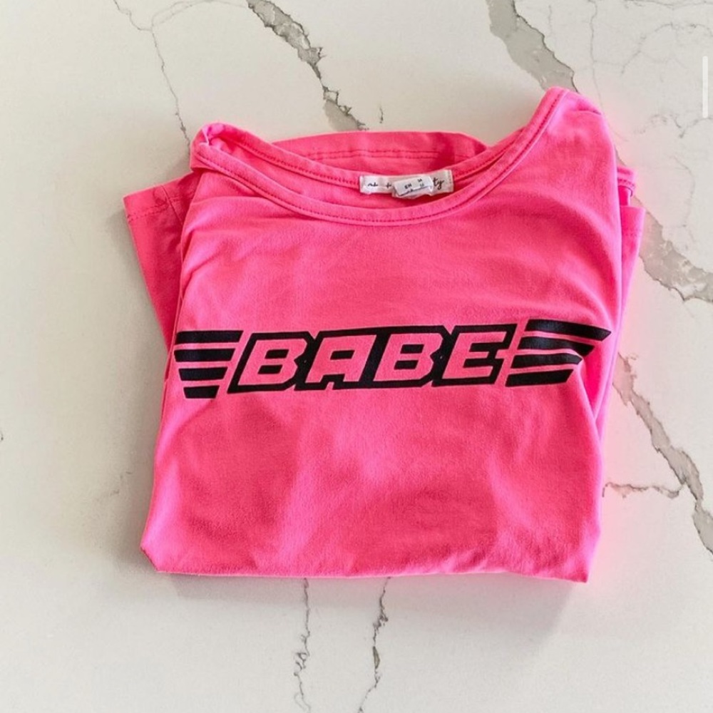 streetwear society “babe” graphic tee